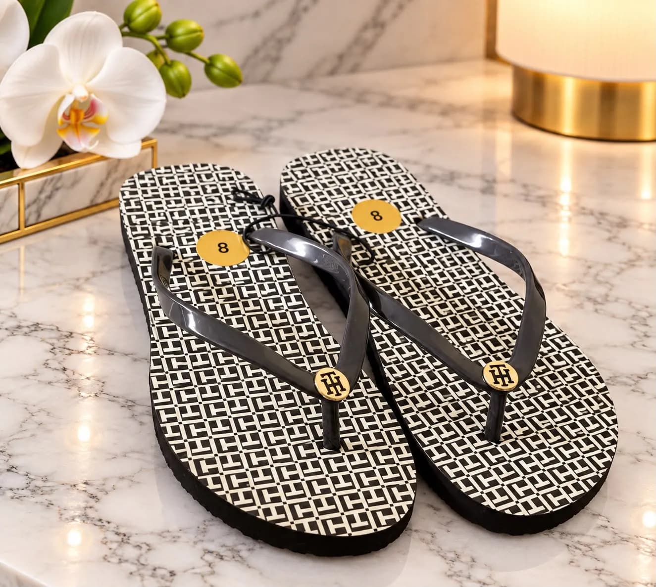 Tommy Hilfiger – Sandalias tipo flip-flop