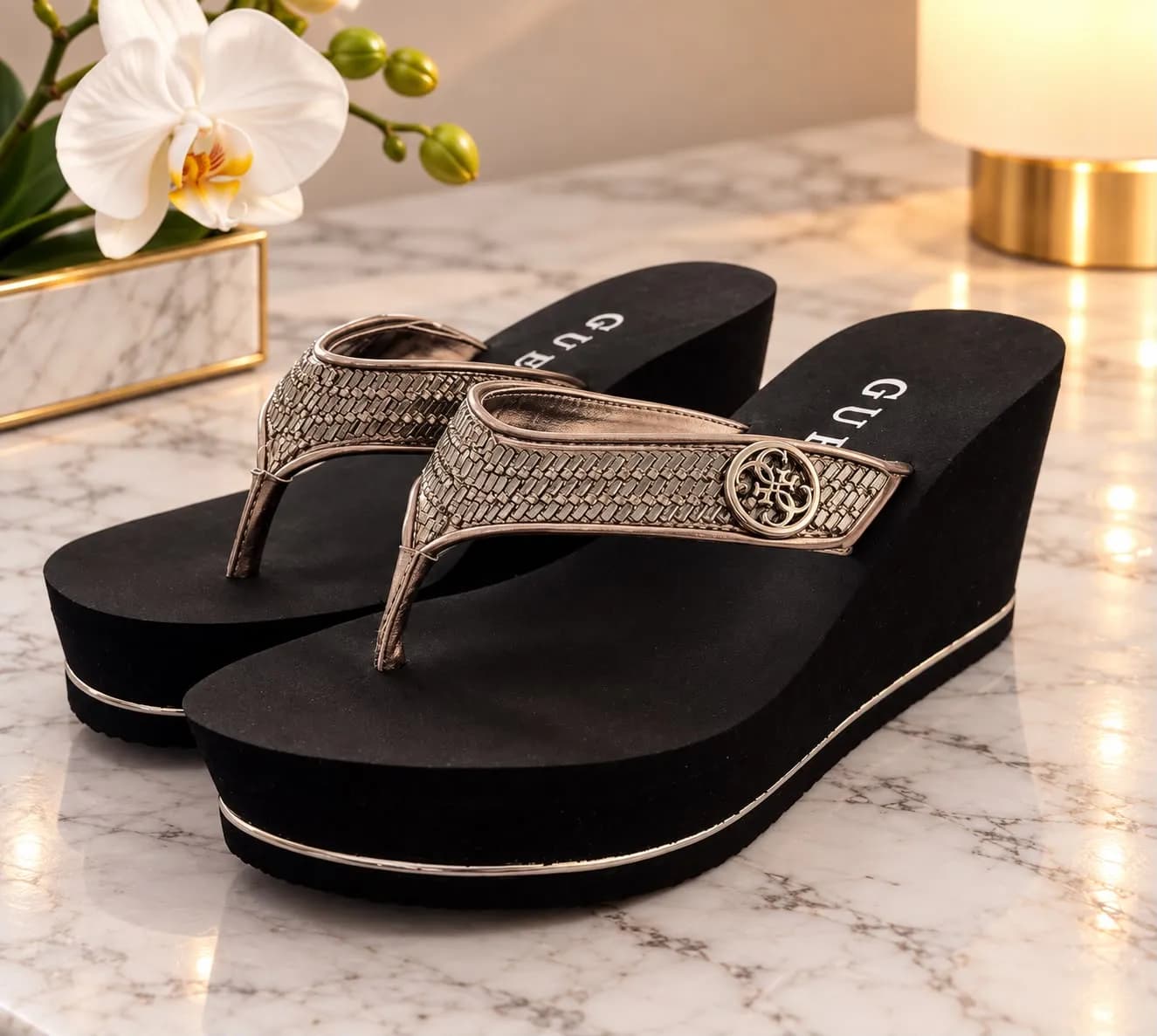 Sandalia de Plataforma Guess para Dama