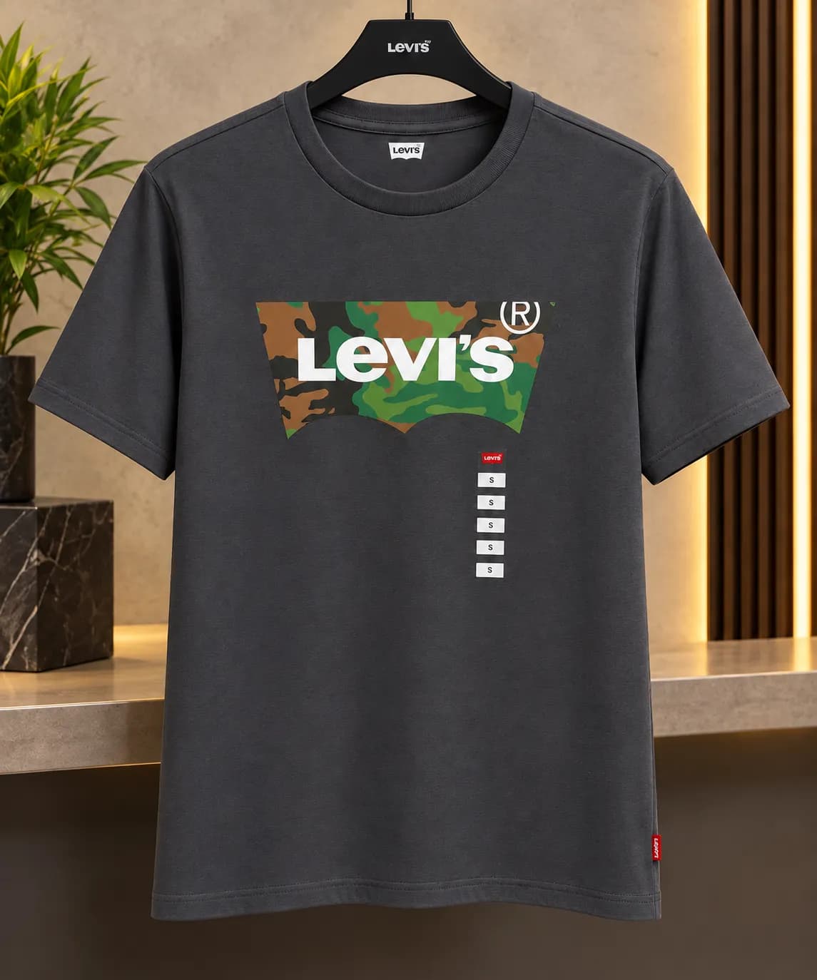 Playera Levi’s con Logo Batwing en Camuflaje