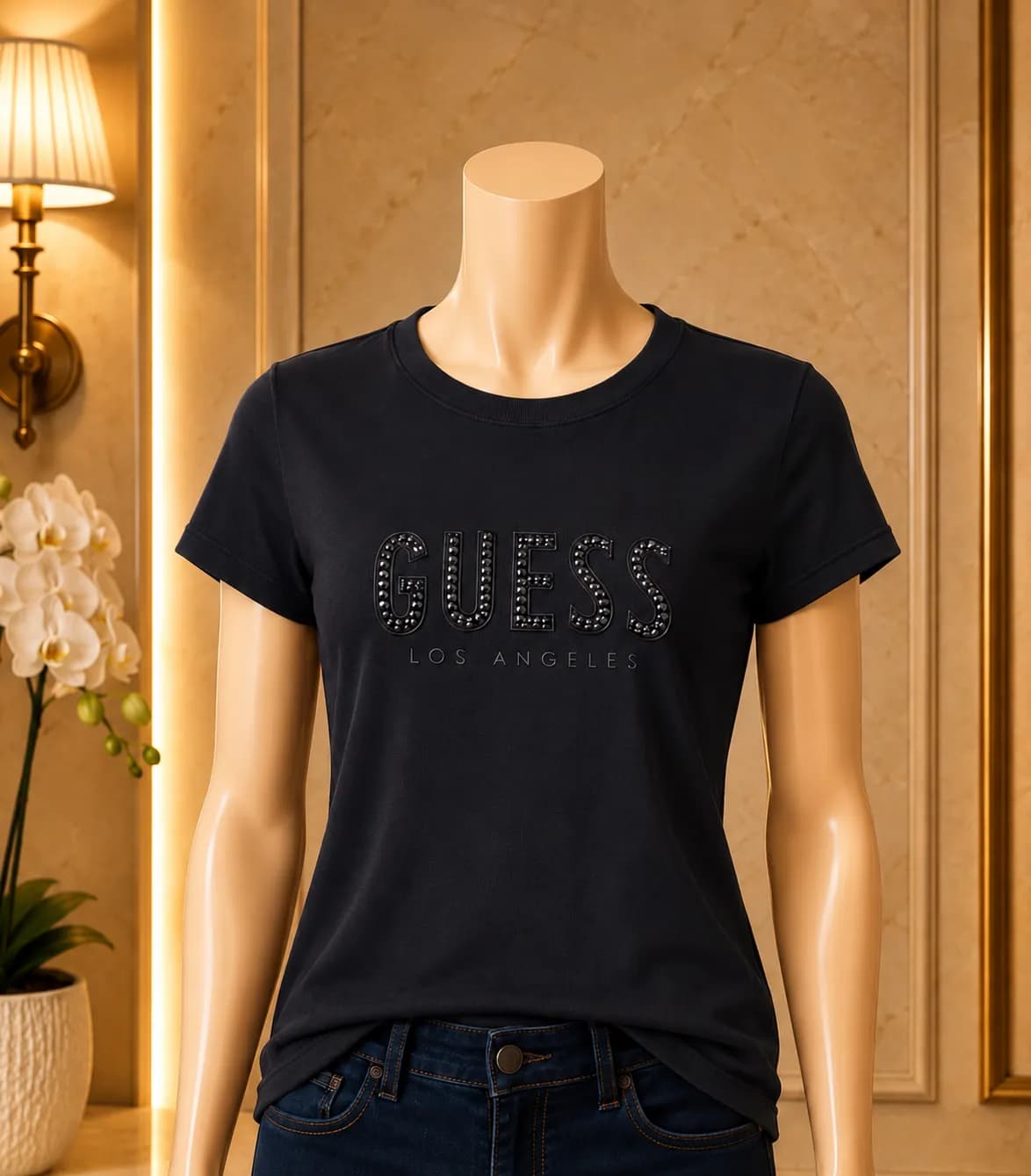 Blusa Guess para Dama – Negra con Logo de Pedrería