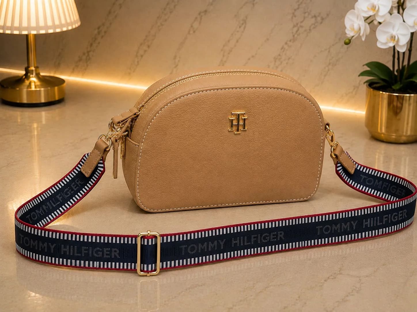 Crossbody Tommy Hilfiger Café – Strap Deportivo