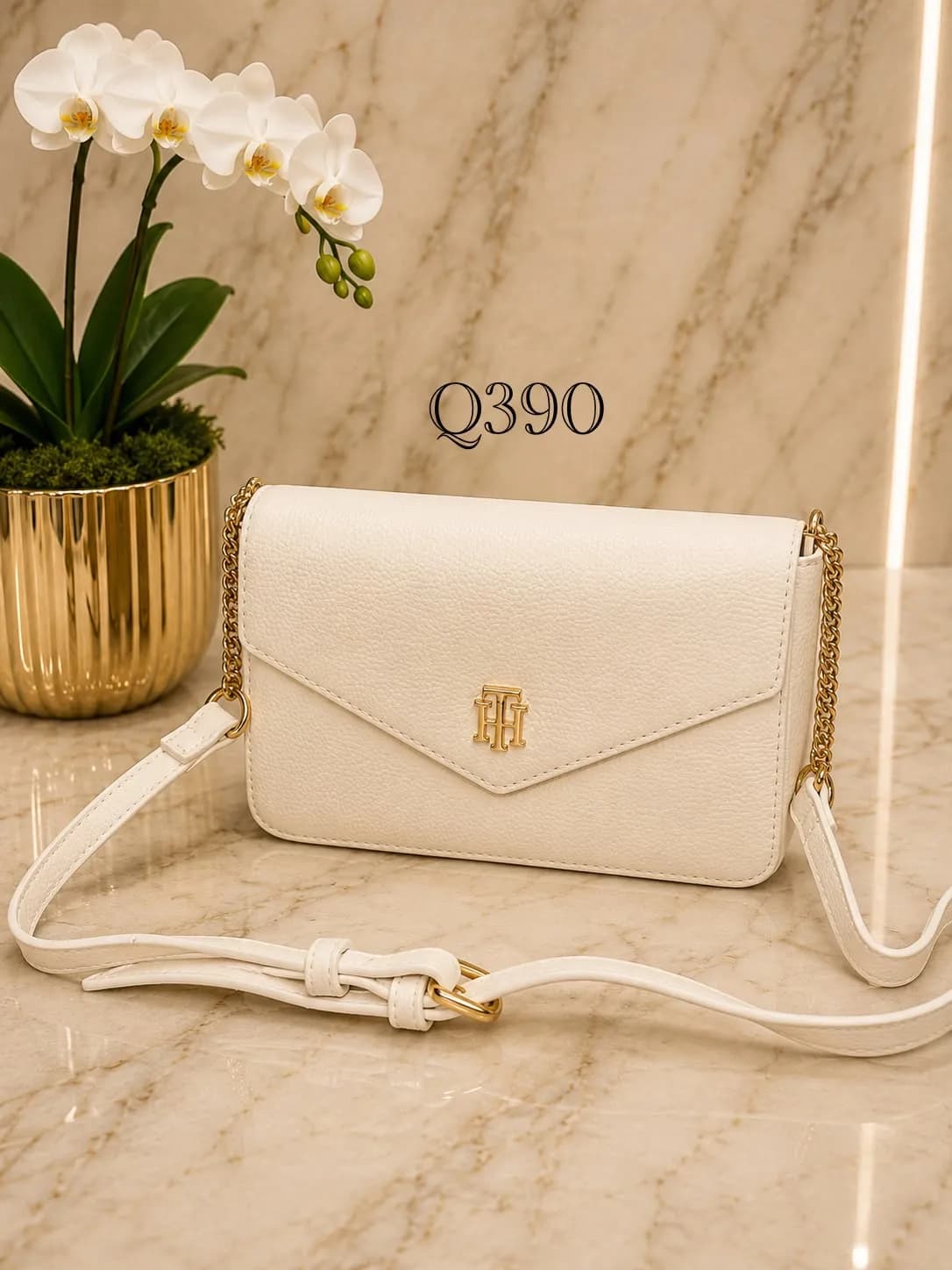 Crossbody Tommy Hilfiger con Tapa Frontal Color Crema Strap Formal