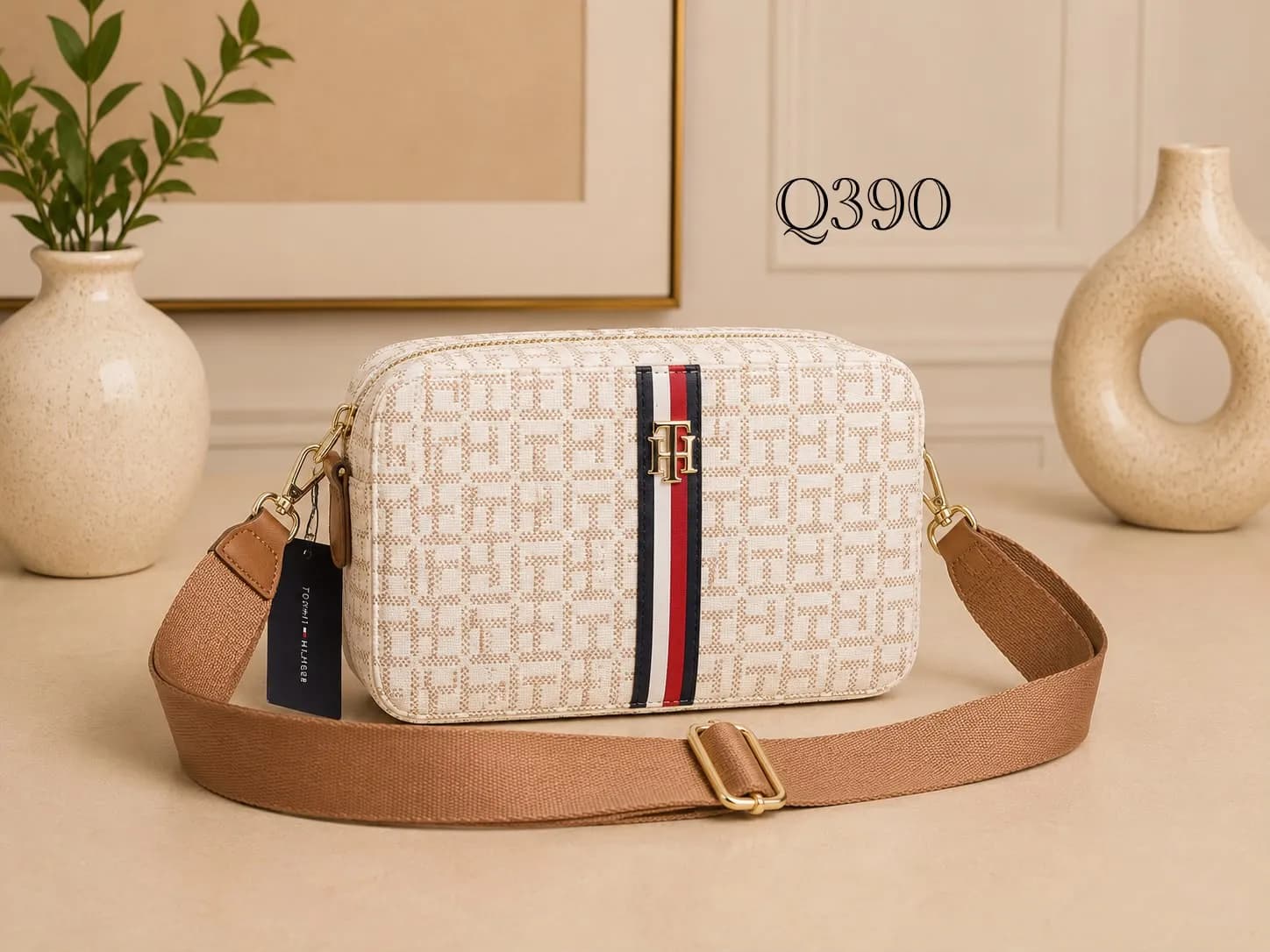 Crosbody Tommy Color Beige Bandera al Frente Strap Deposrtivo Color Cafe