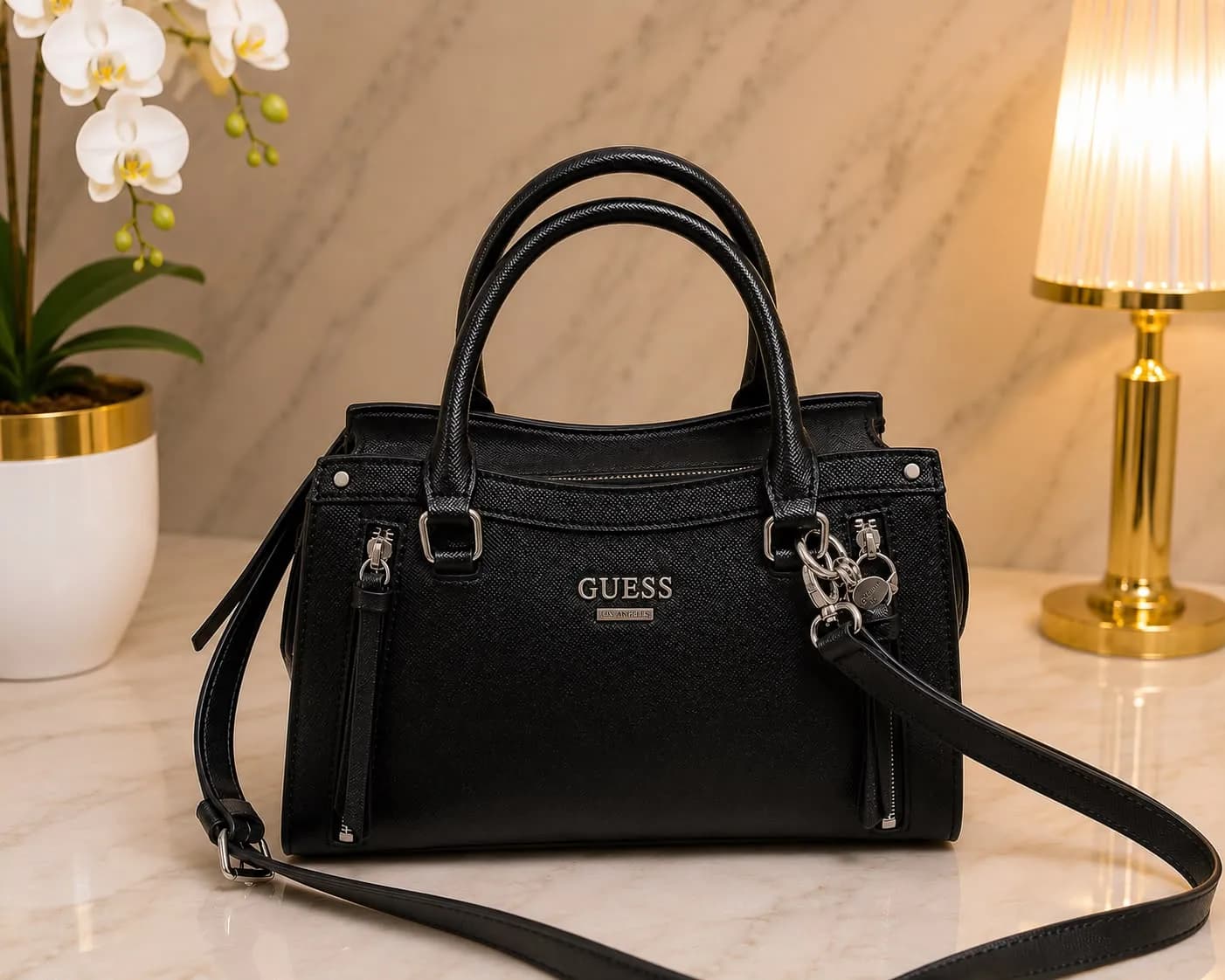 Crosbody Guess Totalmente Negro con Zippers al Frente