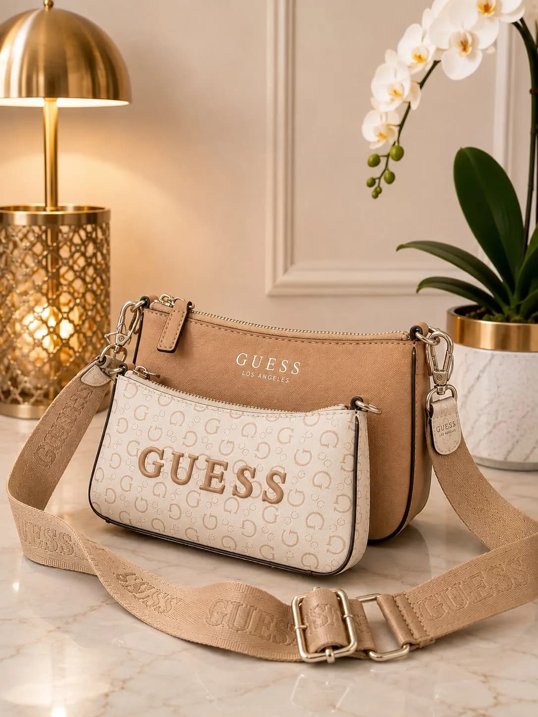 Crossbody GUESS Los Angeles 2 Piezas con Strap Deportivo
