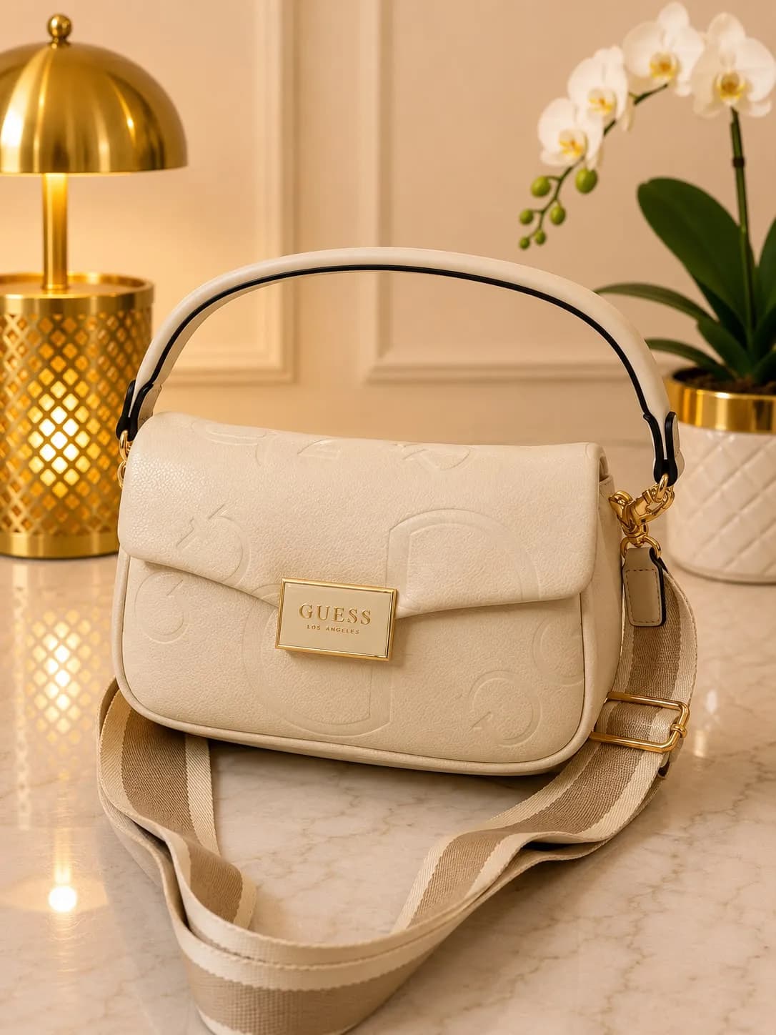 Crossbody Guess con AZA y Strap Deportivo