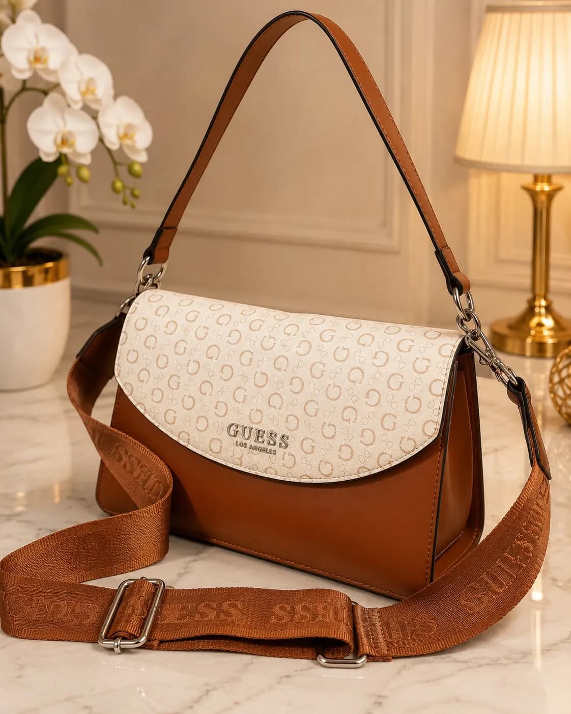 Crossbody Guess con  ASA para Shoudelbag y Strapp Deportivo