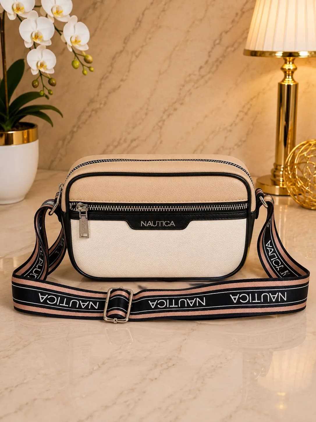 Crossbody Nautica con Strap Deposrtivo Color Beige y Cafe Claro