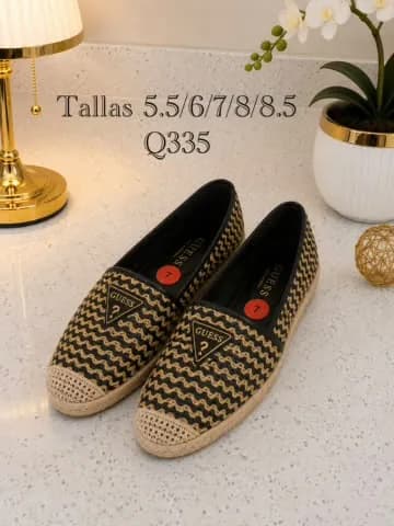 Zapatilla Guess Tipo Costal Cafe y Negro Talla 7